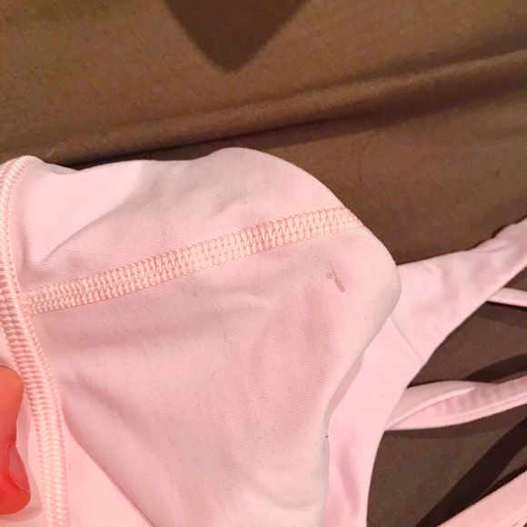 RARE COLOUR lululemon sports bra - Picture 5 of 5